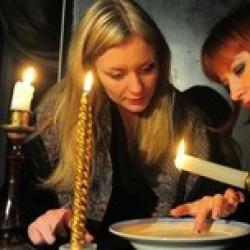 Wax fortune telling: how to tell fortunes and the meaning of the symbols