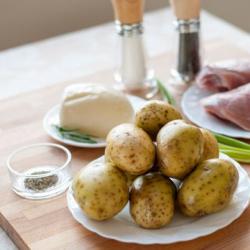 Recipe para sa French-style na karne at patatas sa oven na may larawan French-style na patatas sa oven Lenten recipe